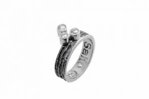 Silver Ring oxidized with cubic zirconia