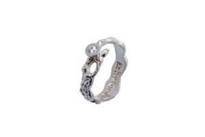 Silver Ring rhodium plated with cubic zirconia