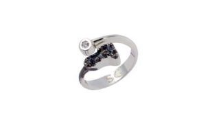 Silver Ring oxidized with cubic zirconia